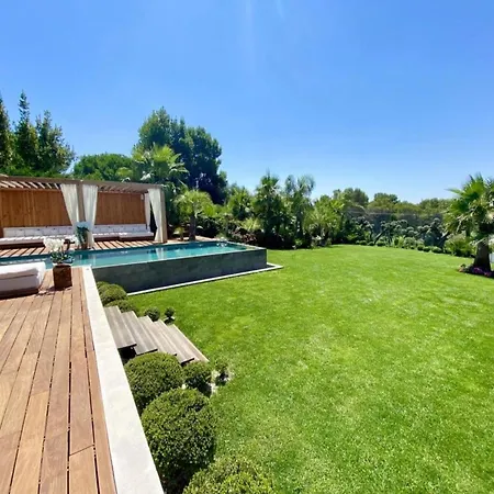 Luxury For 14 People With Private Pool Дом отдыха *